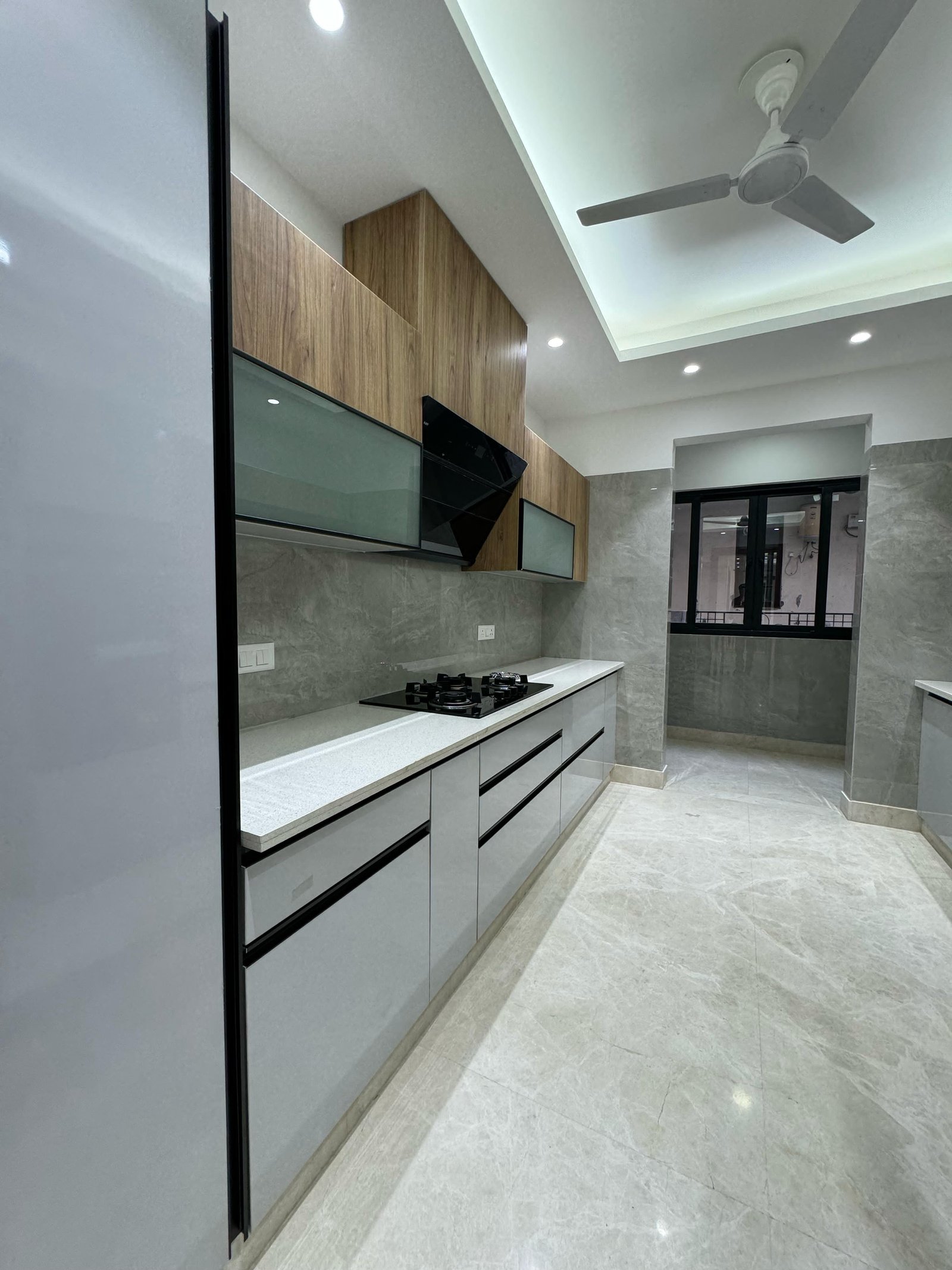 4BR, DLF Phase 1, G block available for rent